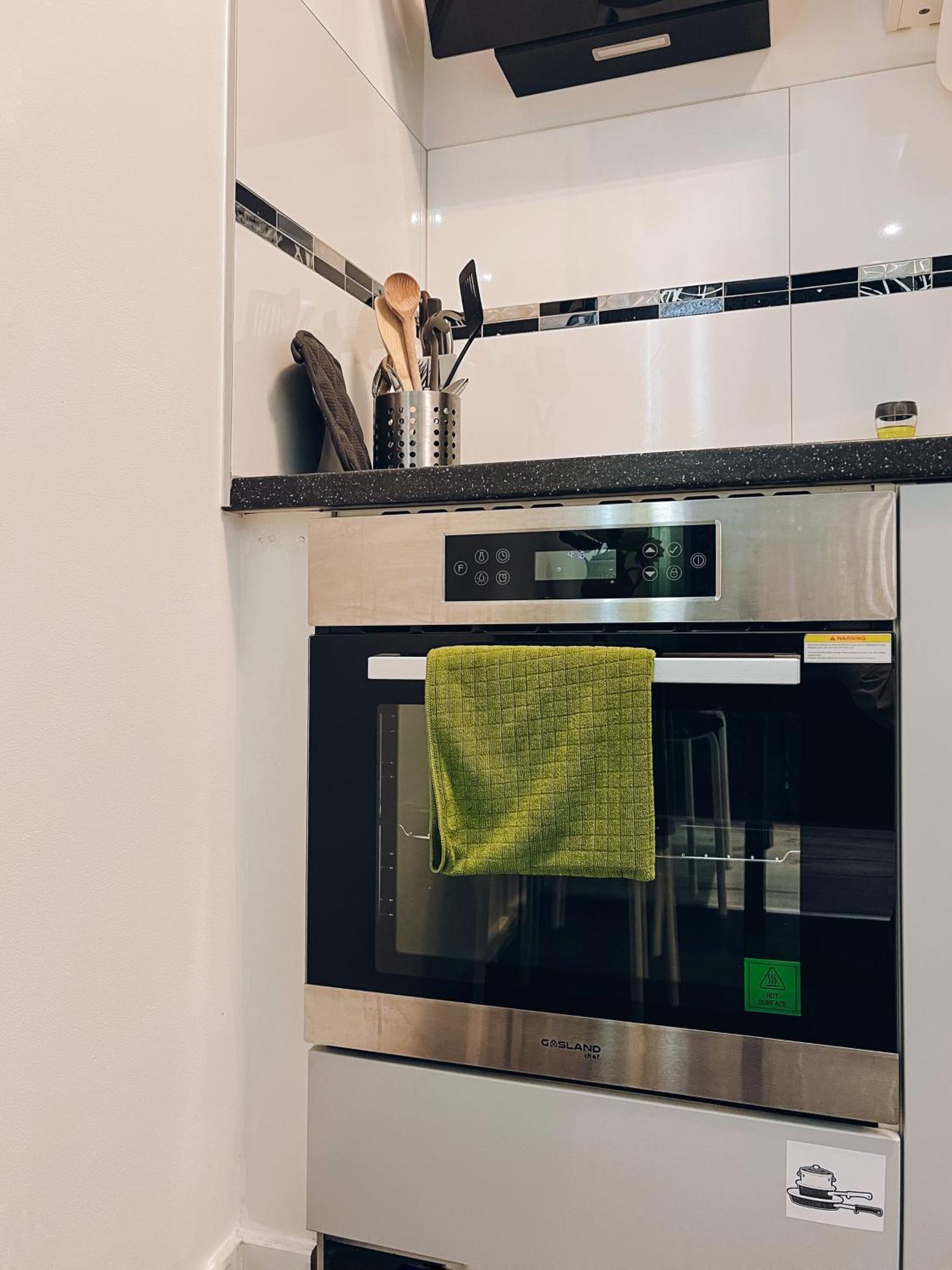 Neuwertiges Apartment Mit Kostenlose Privatparkplatz Auch Fuer Transporter Geeignet R1 Freiberg am Neckar Exteriör bild